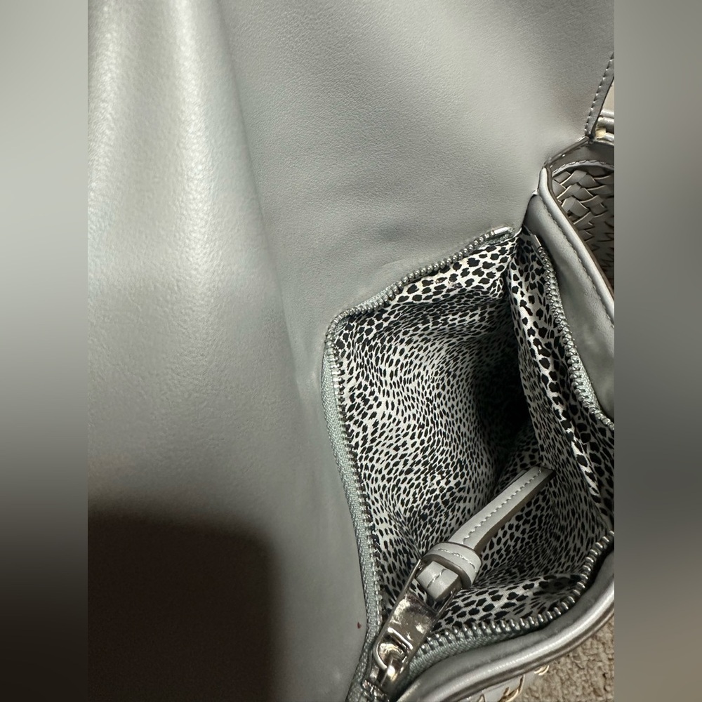 Sole Society Chic Gray Hobo Bag with Quilted Texture - Picture 6 of 13